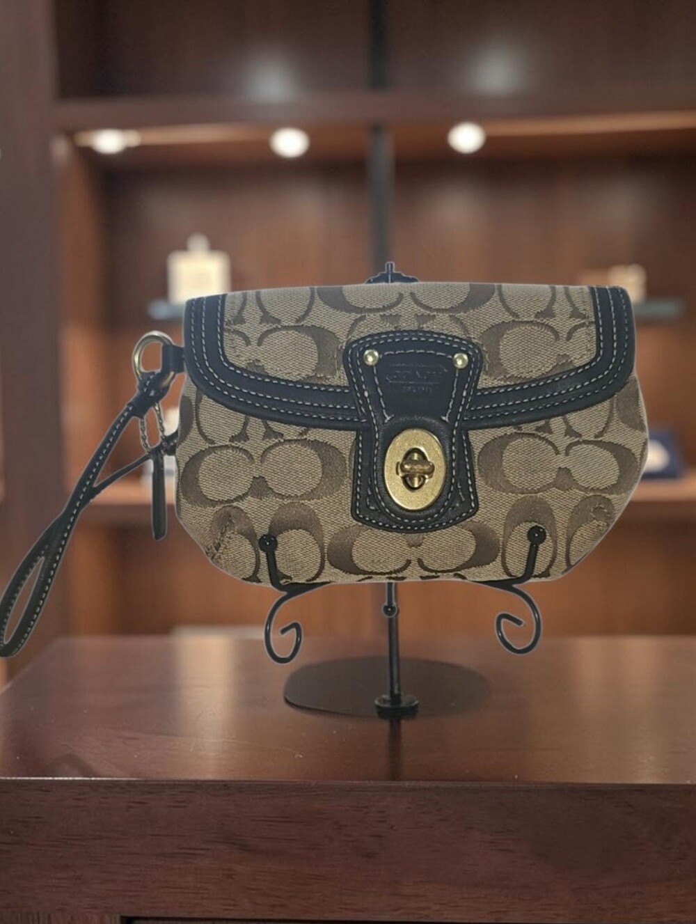 Coach Legacy Signature Turnlock Wristlet Khaki Black Leather Vintage